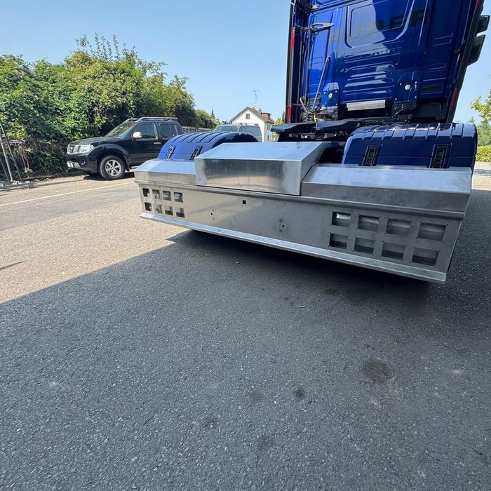Heckabdeckung Rahmenende Scania S/R ab 2017 ohne Heckbatterien