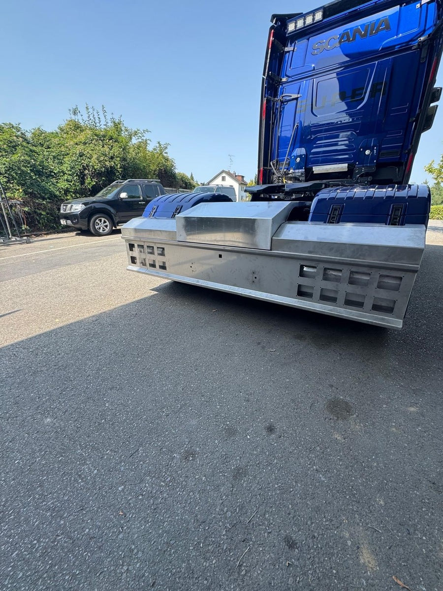 Heckabdeckung Rahmenende Scania S/R ab 2017 ohne Heckbatterien