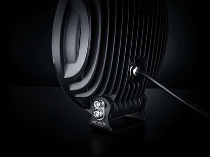 Strands Dark Knight Intense 9 Zoll LED-Fernscheinwerfer mit Positionslicht