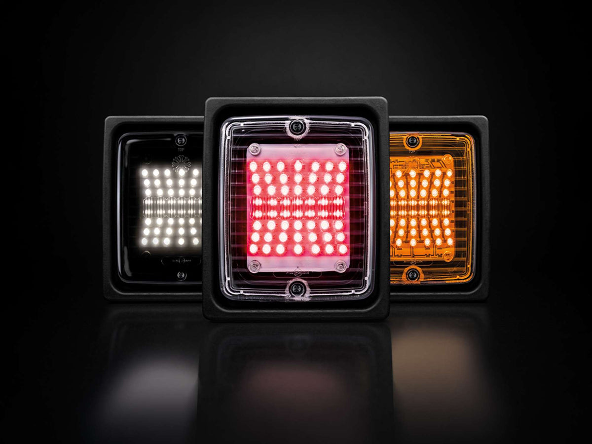 Strands IZE LED Blinkleuchte mit oranger Lichtscheibe, 24V