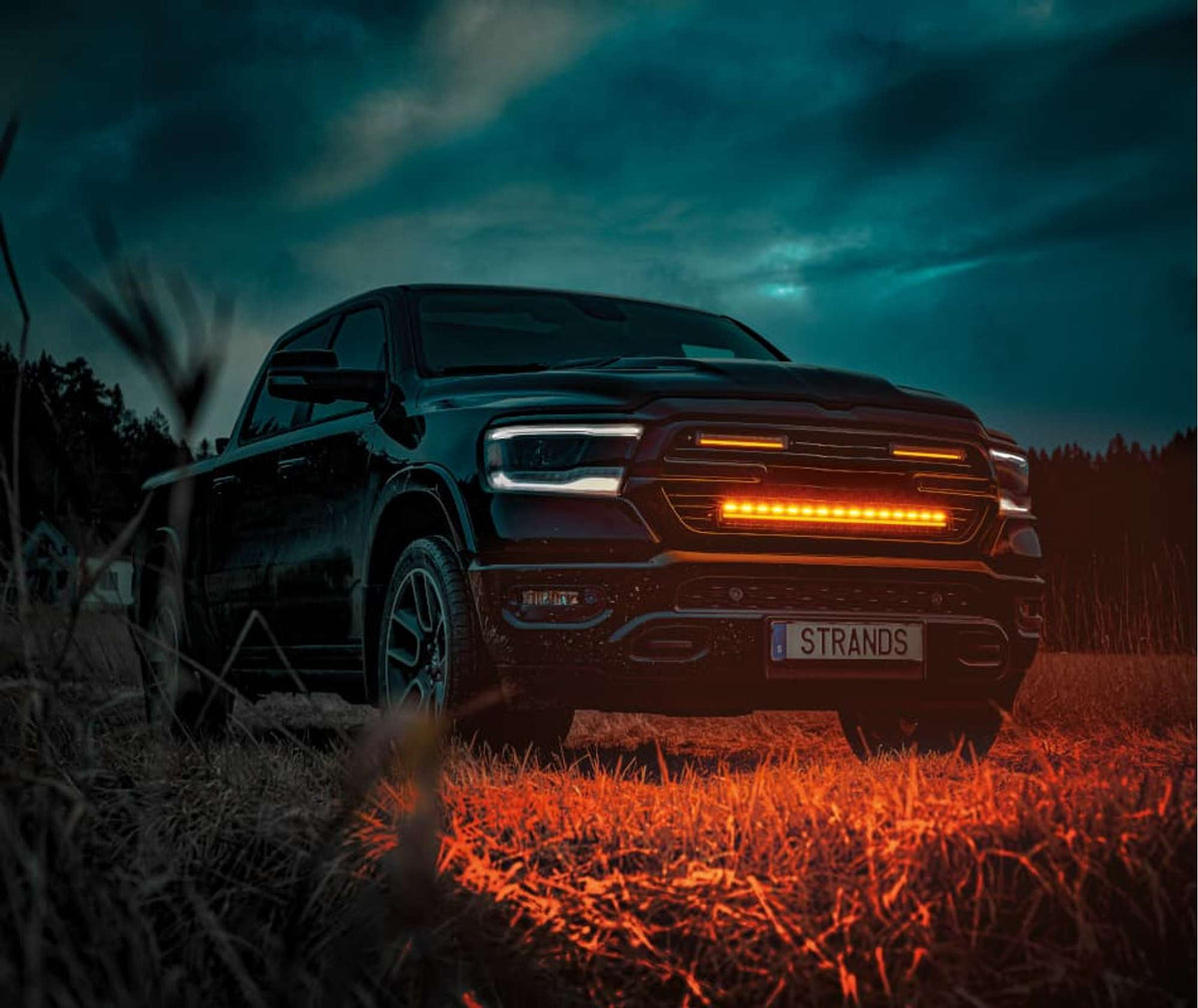 Strands Siberia Night Guard 22 Zoll LED-Lightbar mit Warnlicht
