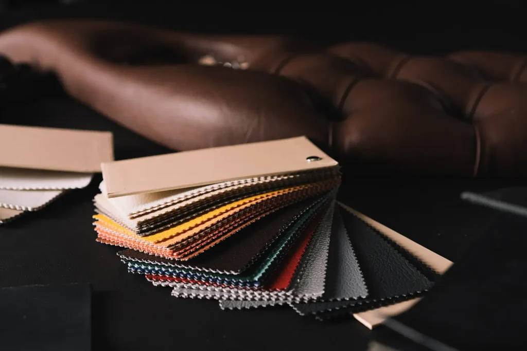 Leder-Musterblock in verschiedenen Farben